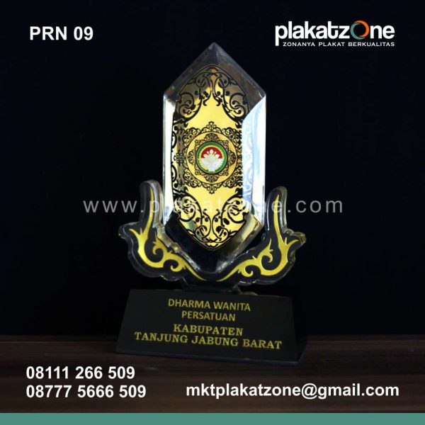 Plakat Resin Dharma Wanita